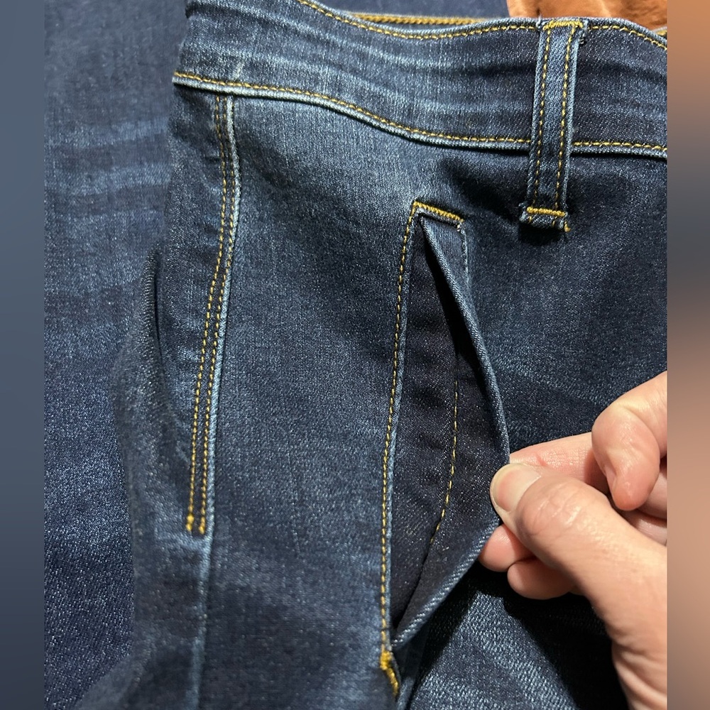 Judy Blue Size 13/31 Dark Blue Trouser Flare leg medium wash Jeans NWOT - Picture 6 of 10
